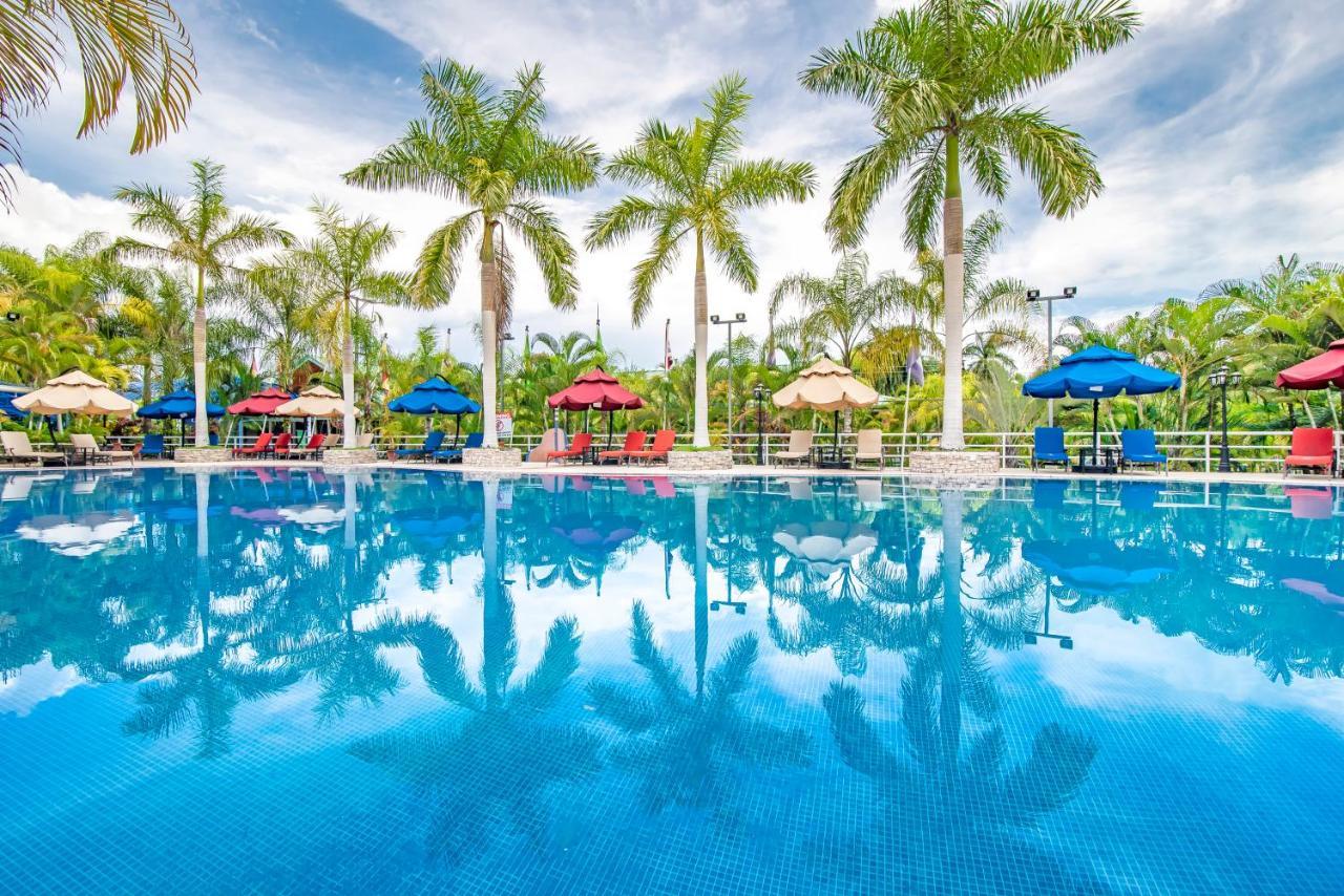 Hotel Casa Roland Golfito Resort Exterior photo