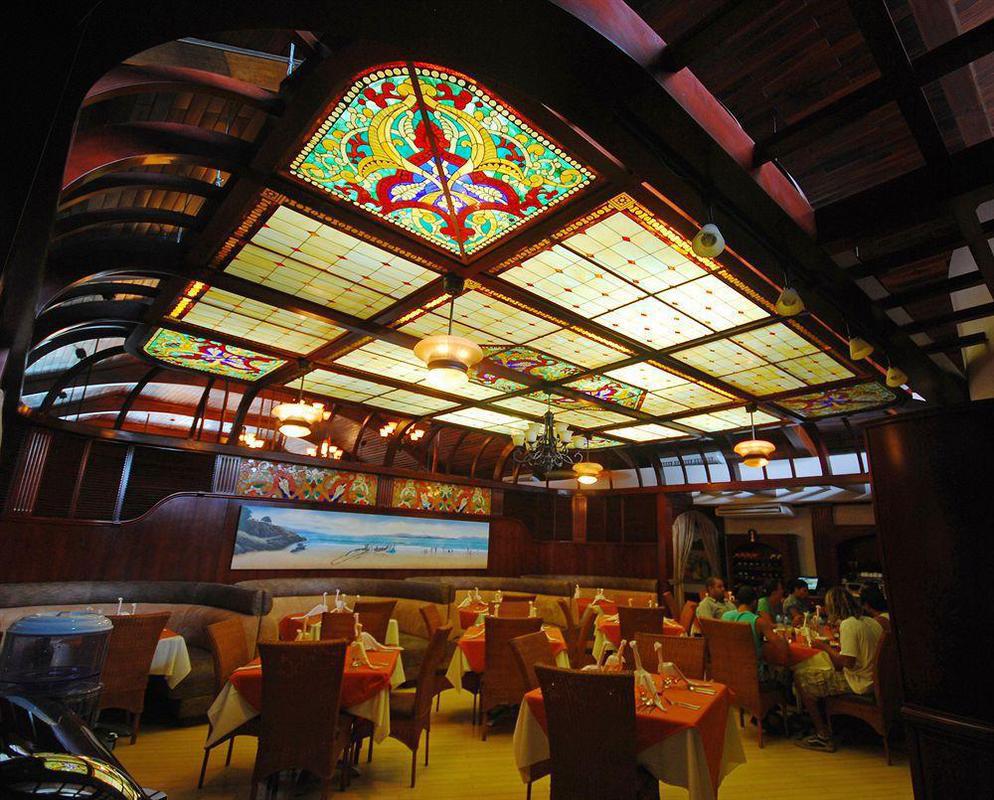 Hotel Casa Roland Golfito Resort Exterior photo